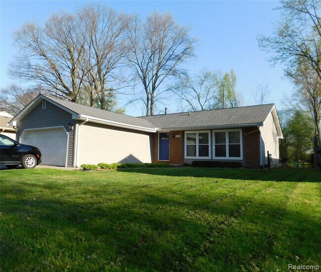property at 2759 Winter Dr