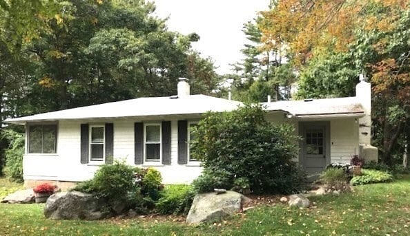 property at 8 Emily Ln