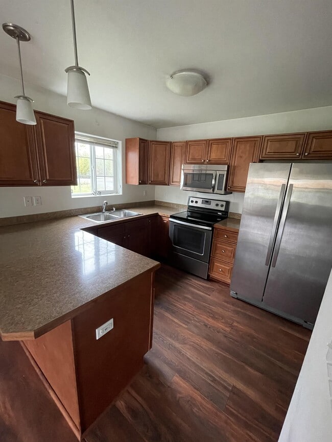 3764 S Lansing Rd in Wasilla, AK - Building Photo - Building Photo