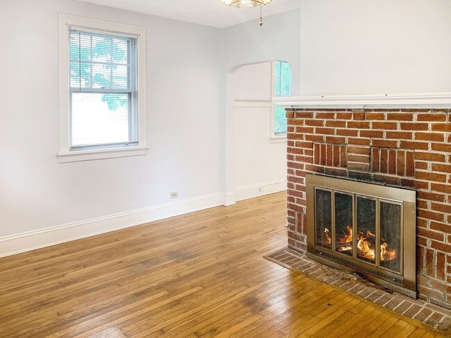 2517 Kenwood Ave in Richmond, VA - Foto de edificio - Building Photo
