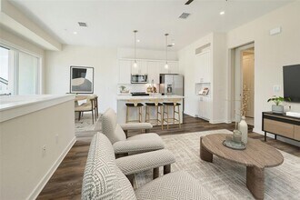 12001 Vista Parke Dr in Austin, TX - Building Photo - Building Photo