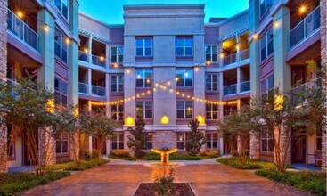 15506 Quorum Dr in Addison, TX - Building Photo - Building Photo