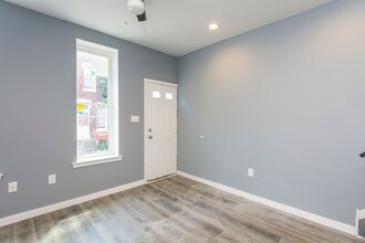 2018 N Cleveland St in Philadelphia, PA - Building Photo - Building Photo