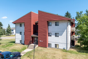 73 Greenham Dr Apartments