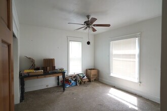 942 Missouri St in Lawrence, KS - Building Photo - Building Photo