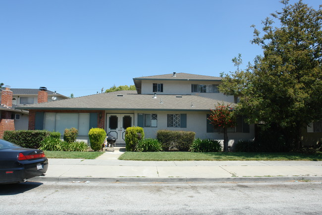 3679 Greenlee Dr in San Jose, CA - Building Photo - Building Photo