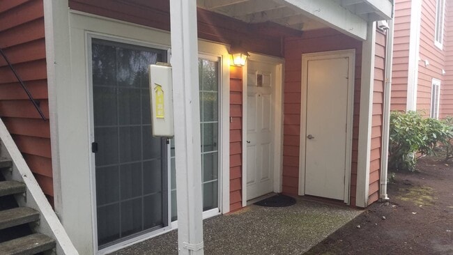 property at 2605 S 272nd St