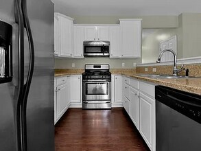 1153 Park Dr in Gahanna, OH - Building Photo - Building Photo