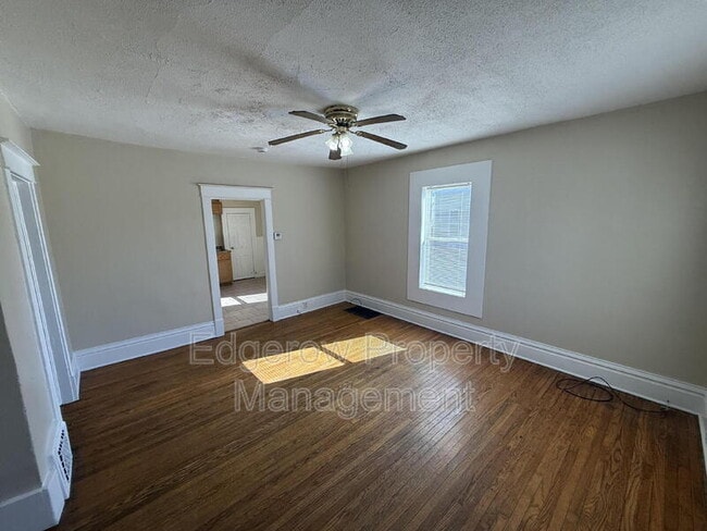 742 Mc Reynolds Ave NW in Grand Rapids, MI - Building Photo - Building Photo