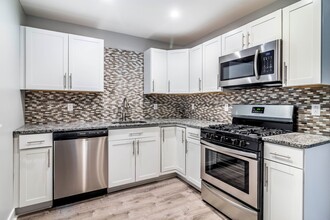 1618 Dagmar Ave in Pittsburgh, PA - Building Photo - Building Photo
