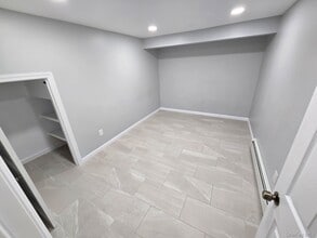 49 Dare Rd in Selden, NY - Building Photo - Building Photo