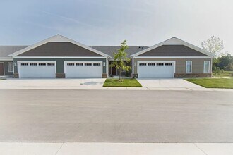 3465 Waterford Pl, Unit 2805 in Walker, MI - Building Photo - Building Photo