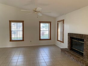 51 Concord Dr in Ormond Beach, FL - Foto de edificio - Building Photo
