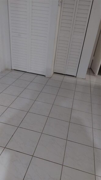 3740 Inverrary Dr in Lauderhill, FL - Building Photo