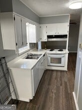 499 Oak Way in Lawrenceville, GA - Building Photo - Building Photo