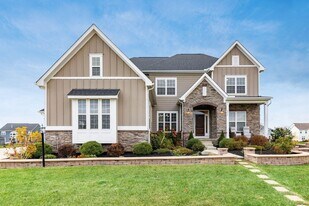 5962 Laurel Ln in Delaware, OH - Building Photo