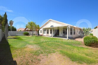 1661 W Springfield Way in Chandler, AZ - Building Photo - Building Photo