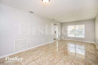 815 Lake Elbert Ct in Winter Haven, FL - Foto de edificio - Building Photo