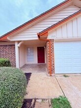 12123 Plumpoint Dr in Houston, TX - Building Photo - Building Photo
