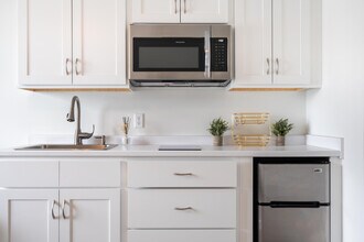 Studio 622 in Petersburg, VA - Foto de edificio - Building Photo