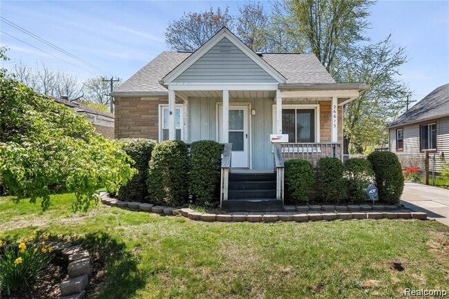 property at 26613 Annapolis St