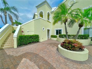 3709 Haldeman Creek Dr in Naples, FL - Foto de edificio - Building Photo