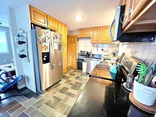 23 Bremen St in Boston, MA - Building Photo - Building Photo