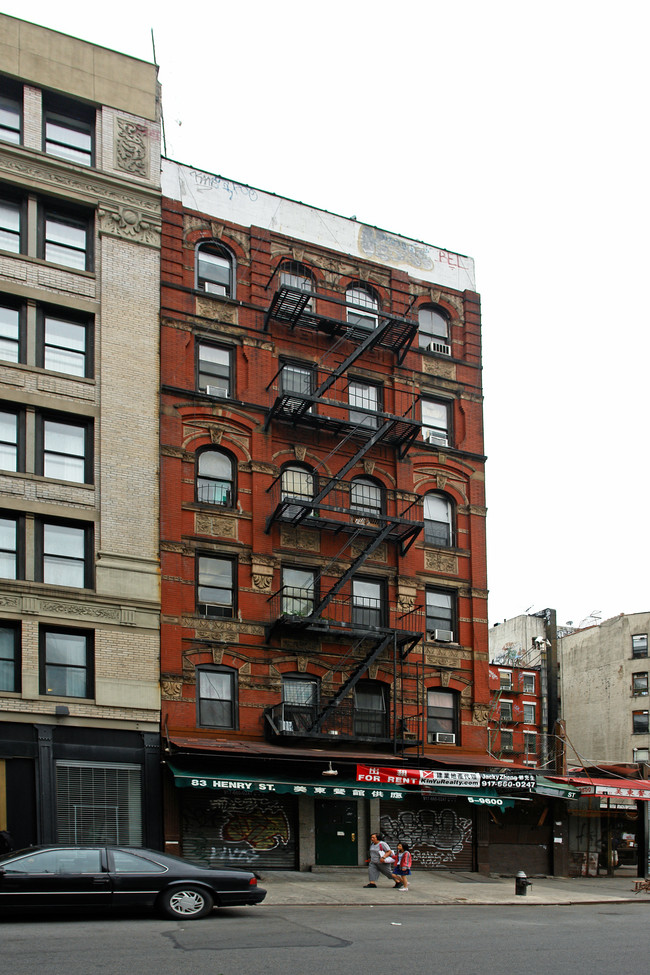 83 Henry St in New York, NY - Building Photo - Building Photo