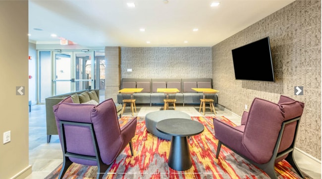 25 Crescent St, Unit 348