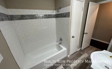 16605 Kollin Ave in Cleveland, OH - Building Photo - Building Photo