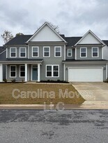 521 Fenwick Dr in Woodruff, SC - Building Photo