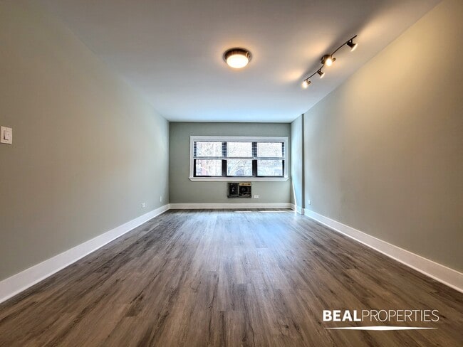 1435 N Dearborn St, Unit A in Chicago, IL - Building Photo - Building Photo