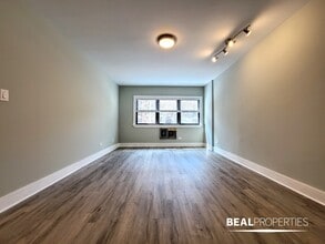 1435 N Dearborn St, Unit A in Chicago, IL - Building Photo - Building Photo