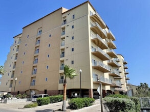 4901 Laguna Blvd in South Padre Island, TX - Building Photo - Building Photo