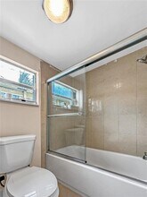 5614 Taylor St in Hollywood, FL - Building Photo - Building Photo