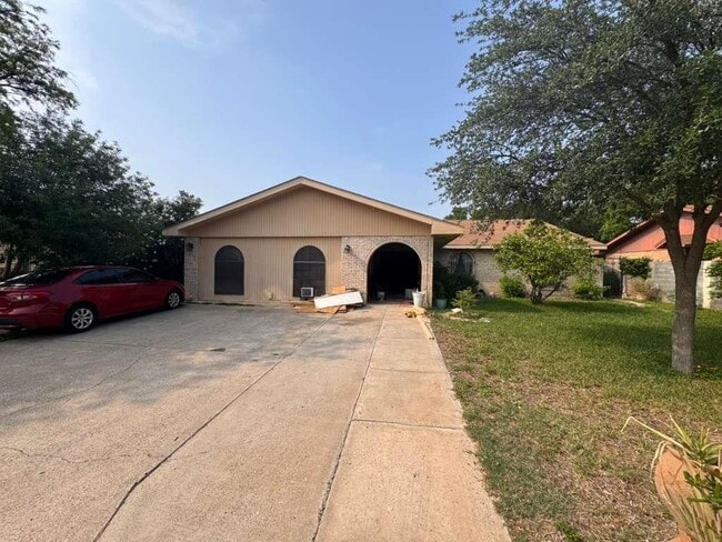 property at 106 Florida St