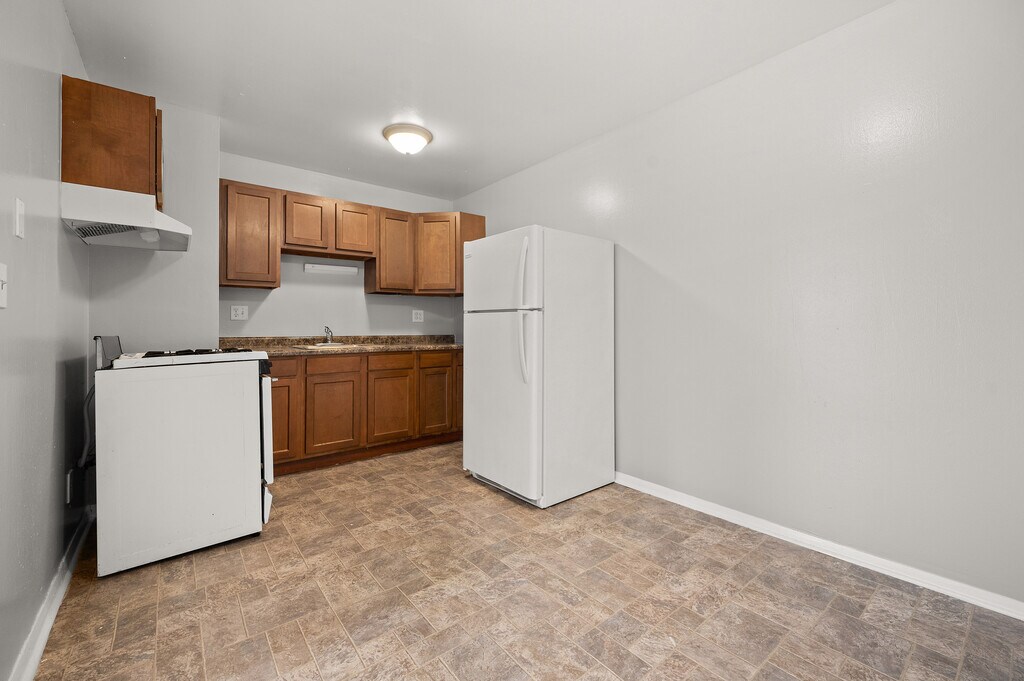 The Terraces at Dekalb Apartments in Dekalb, IL