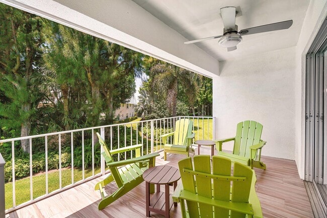 1205 Sandy Ln in West Palm Beach, FL - Building Photo - Building Photo