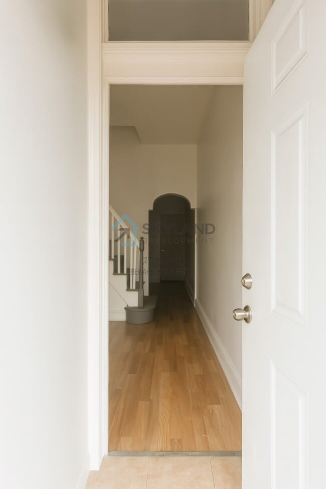 property at 3424 N Sydenham St