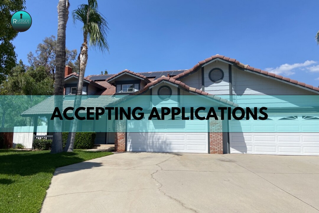 24296 Harvest Rd in Moreno Valley, CA - Foto de edificio