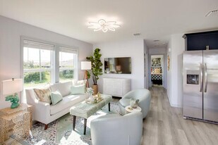 13611 Catbird Dr in Ft. Myers, FL - Building Photo