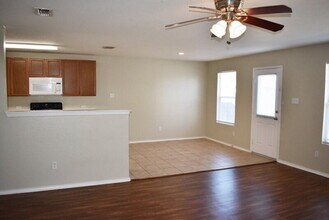 1421 Queens Brook Ln in Fort Worth, TX - Building Photo - Building Photo