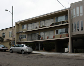 570 Duncan St in San Francisco, CA - Foto de edificio - Building Photo