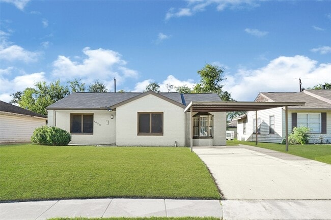 property at 3626 Yosemite St