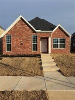 3200 SW Lovely Ln in Bentonville, AR - Building Photo