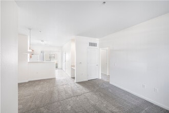 Reserve at Norton Shores in Norton Shores, MI - Foto de edificio - Building Photo