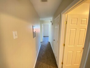 410 Real Rd in Bakersfield, CA - Building Photo - Building Photo