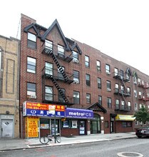 1407 W 8th St in Brooklyn, NY - Foto de edificio - Building Photo