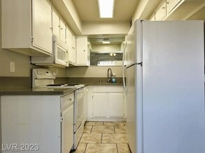 2762 Eldora Cir in Las Vegas, NV - Building Photo - Building Photo