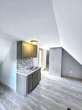 10110 Parkgate Ave in Cleveland, OH - Building Photo - Building Photo